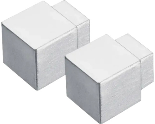 Deux connecteurs d''angle en métal