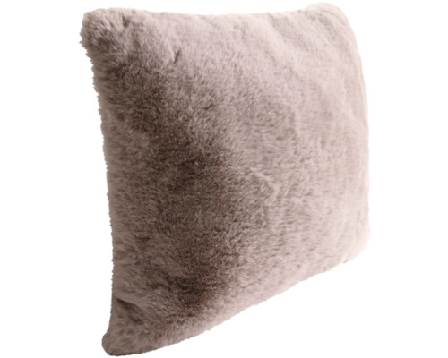 Coussin décoratif aspect fourrure