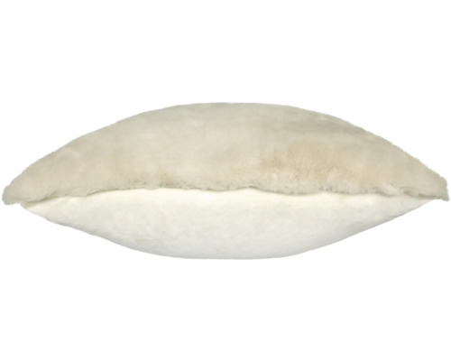 Coussin décoratif aspect fourrure