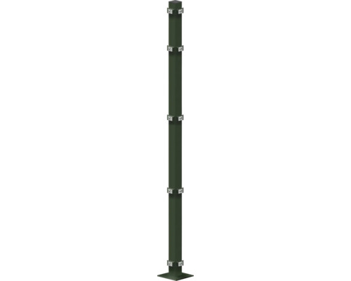 Poteau avec supports pour la fixation des panneaux