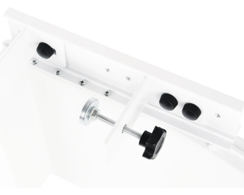 Vue détaillée d''une fixation de table avec serre-joint à vis