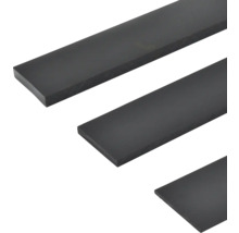 Trois barres plates en acier noir