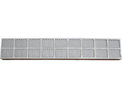 Grille métallique avec ouvertures carrées