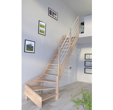 Escalier en bois avec rampe dans une pièce lumineuse