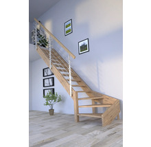 Escalier en bois avec rampe en métal dans une pièce lumineuse