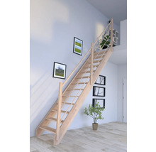 Escalier en bois à l''intérieur avec rampe