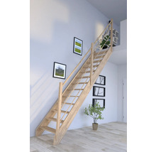 Escalier en bois avec rampe dans une pièce lumineuse