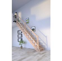 Escalier en bois avec rampe dans une pièce lumineuse