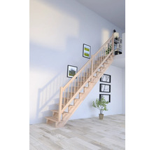 Escalier en bois dans l''intérieur d''une maison.