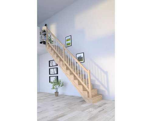 Escalier à limons Pertura Atanas chêne avec des contremarches non traité droit 13 Pièce(s) marches/14 pas de marche garde-corps à barres verticales Escalier en bois avec rampe blanche dans une pièce lumineuse
