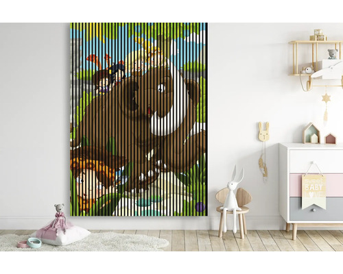 Chambre d''enfant avec une peinture murale représentant un ours et ses amis