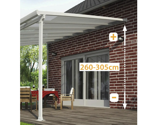 Terrassenüberdachung mit Höhenangabe 260 bis 305 Zentimeter an einer Hauswand
