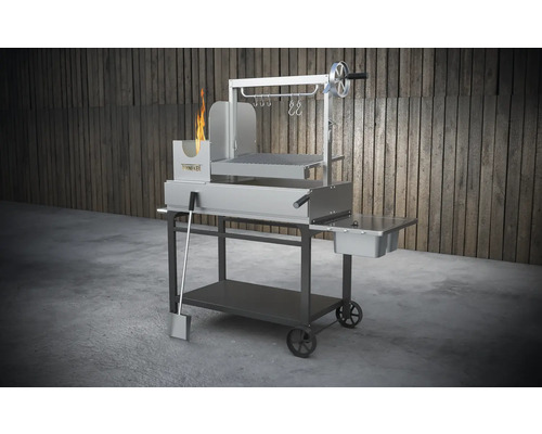 Grillwagen mit Feuerstelle und Grillrost, Grillspiess und Haken