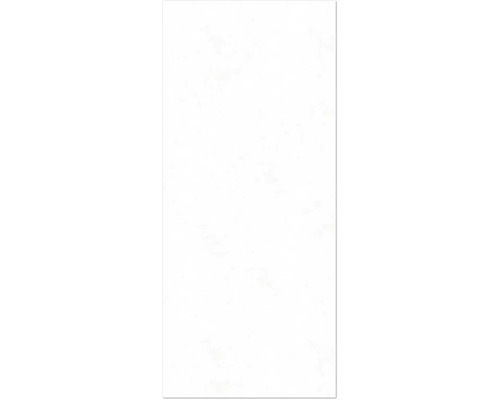 L''image montre une surface blanche vide.