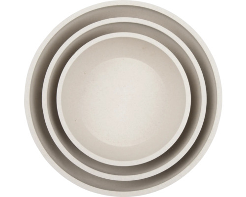 Trois pots de fleurs ronds de différentes tailles