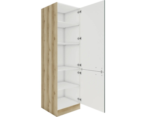 Offener Küchenschrank mit Regalböden