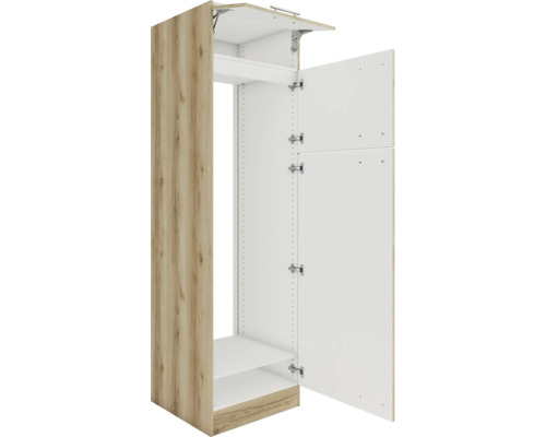 Armoire ouverte en bois avec étagères