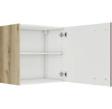 Armoire murale ouverte avec étagère