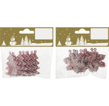 Ensemble de décorations de sapin de Noël avec des motifs d''arbres et de flocons de neige dans un emballage