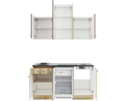 Einbauküche mit Ober- und Unterschränken, Kochfeld, Spüle und Kühlschrank für kleine Räume