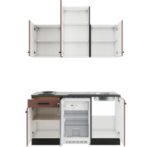 Komplette Miniküche mit Kochfeld, Spüle, Kühlschrank und Hängeschränken, geöffnet.