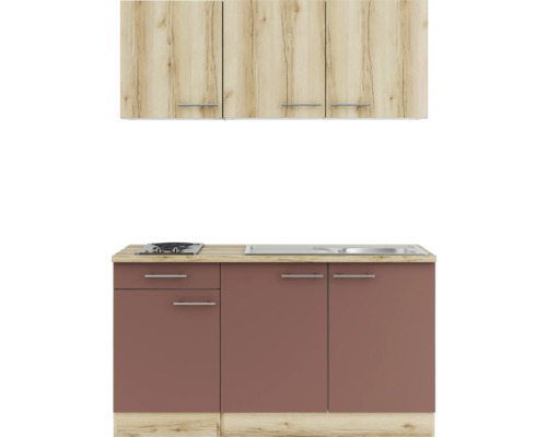 Küchenzeile mit Hängeschränken, Schublade, Kochfeld und Spüle