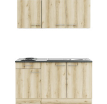 Küchenzeile mit Ober- und Unterschränken im Holzdekor