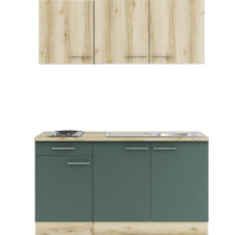 Küchenzeile mit Hängeschränken und Unterschränken