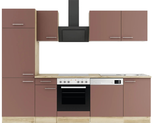 Cuisine équipée avec éléments hauts, hotte, cuisinière et lave-vaisselle.