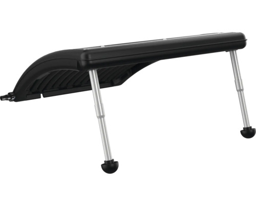 Schwarzer Grillaufsatz mit silberfarbenen Beinen