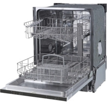 Lave-vaisselle ouvert avec paniers à vaisselle