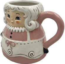 Mug en céramique avec figure de femme et anse
