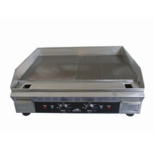 Elektrische Grillplatte mit glatter und geriffelter Oberfläche