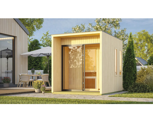 Saunahaus Karibu Catalinos inkl. 9 KW Ofen u.ext.Steuerung mit Vorraum und Ganzglastür aus Klarglas Aussenansicht einer modernen Gartensauna mit Glasschiebetür auf einer Rasenfläche
