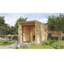Holzsauna mit Schiebetür im Garten