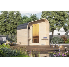 Aussensauna mit Glasfront und Holzterrasse in einem Garten