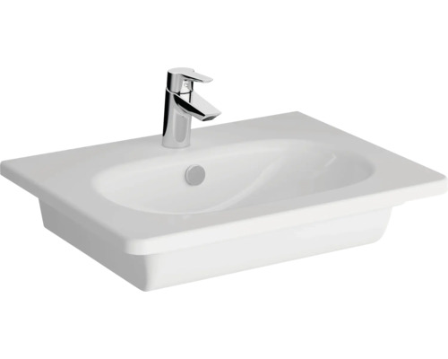 Waschbecken aus Keramik mit Armatur