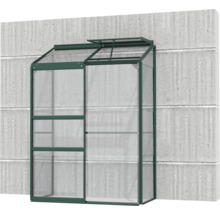 Wandgewächshaus mit Regalen an einer Betonwand