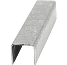 Nahaufnahme einer einzelnen Heftklammer.