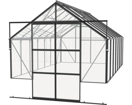 Gewächshaus mit geöffneter Schiebetür