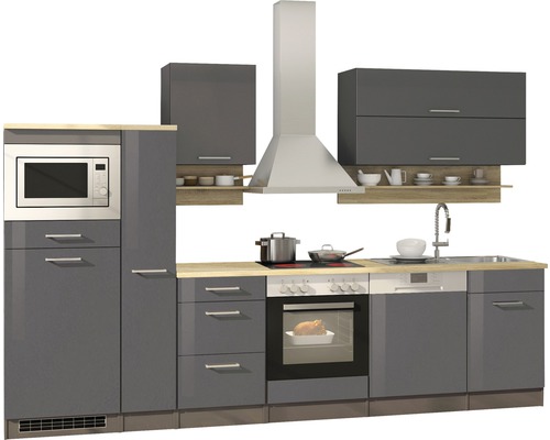 Cuisine complète avec appareils électriques, évier, hotte aspirante et armoires murales