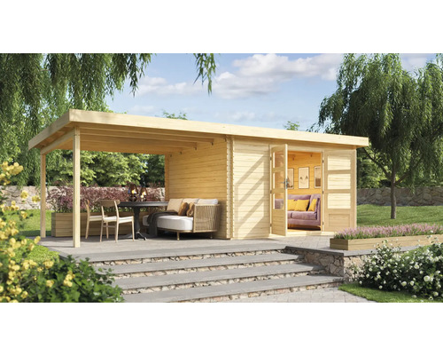 Gartenhaus mit überdachter Terrasse, Sitzgelegenheiten und Bepflanzung im Aussenbereich