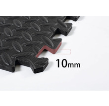 Schwarze Puzzelmatte mit 10 Millimeter Dicke