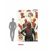 Motif de papier peint avec des cibles et une silhouette portant un casque