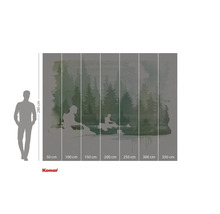 Papier peint photo avec motif de forêt et personnages assis, dimensions 280 x 350 cm.