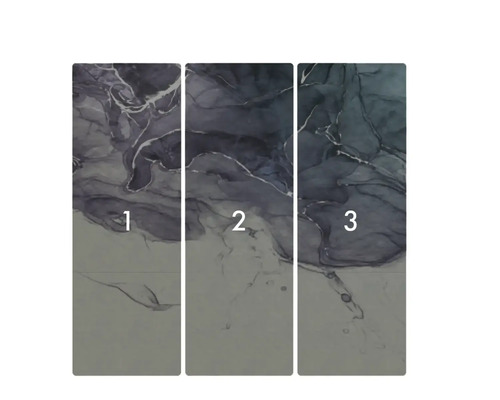 Trois lés de papier peint avec motif abstrait