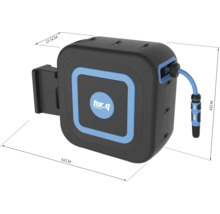 Enrouleur pour tuyau d'arrosage avec raccord de tuyau et dimensions de 62 x 23,5 x 45 cm.