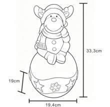 Croquis d'une figurine de renne de Noël sur une boule avec étoiles. Hauteur 33,3 centimètres, largeur 19,4 centimètres, profondeur 19 centimètres.