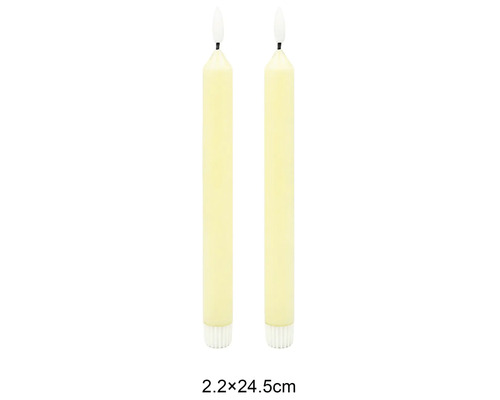 Zwei LED-Stabkerzen, Masse 2,2 mal 24,5 Zentimeter.