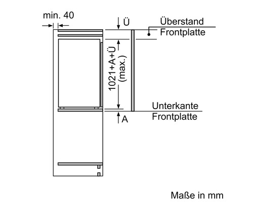 Technische Zeichnung mit Einbaumaßen für einen Kühlschrank in Millimetern